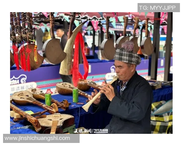 最新体育动态：从球场到更衣室全了解